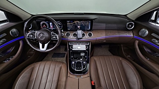 MERCEDES BENZ E-CLASS W213 2019