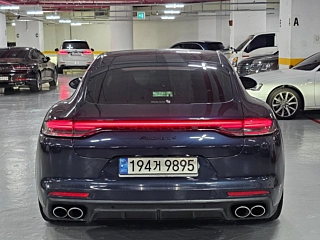 PORSCHE PANAMERA 971 2022