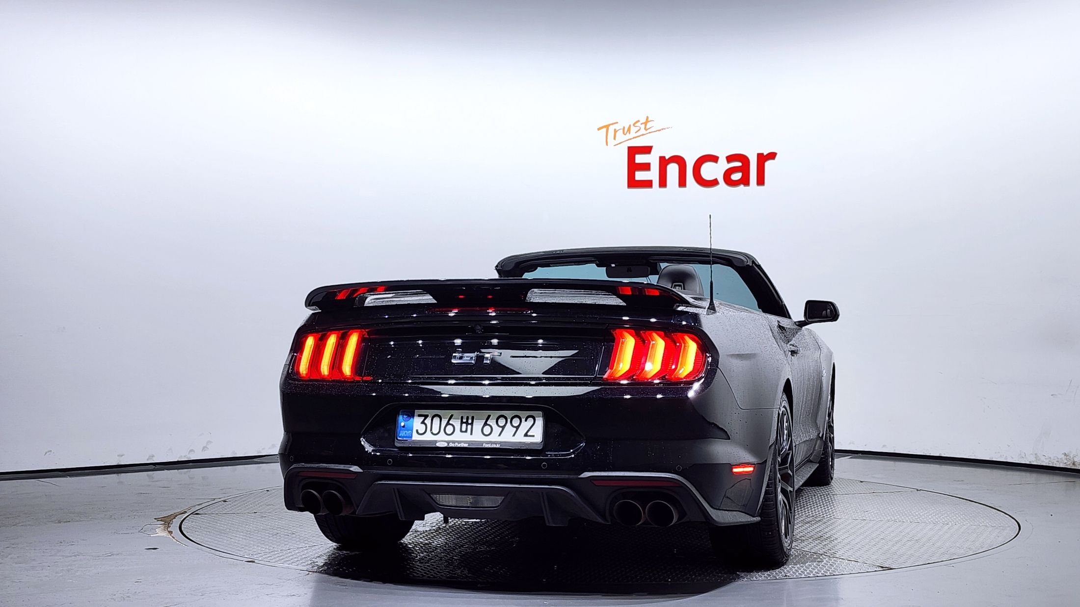 FORD MUSTANG 2021