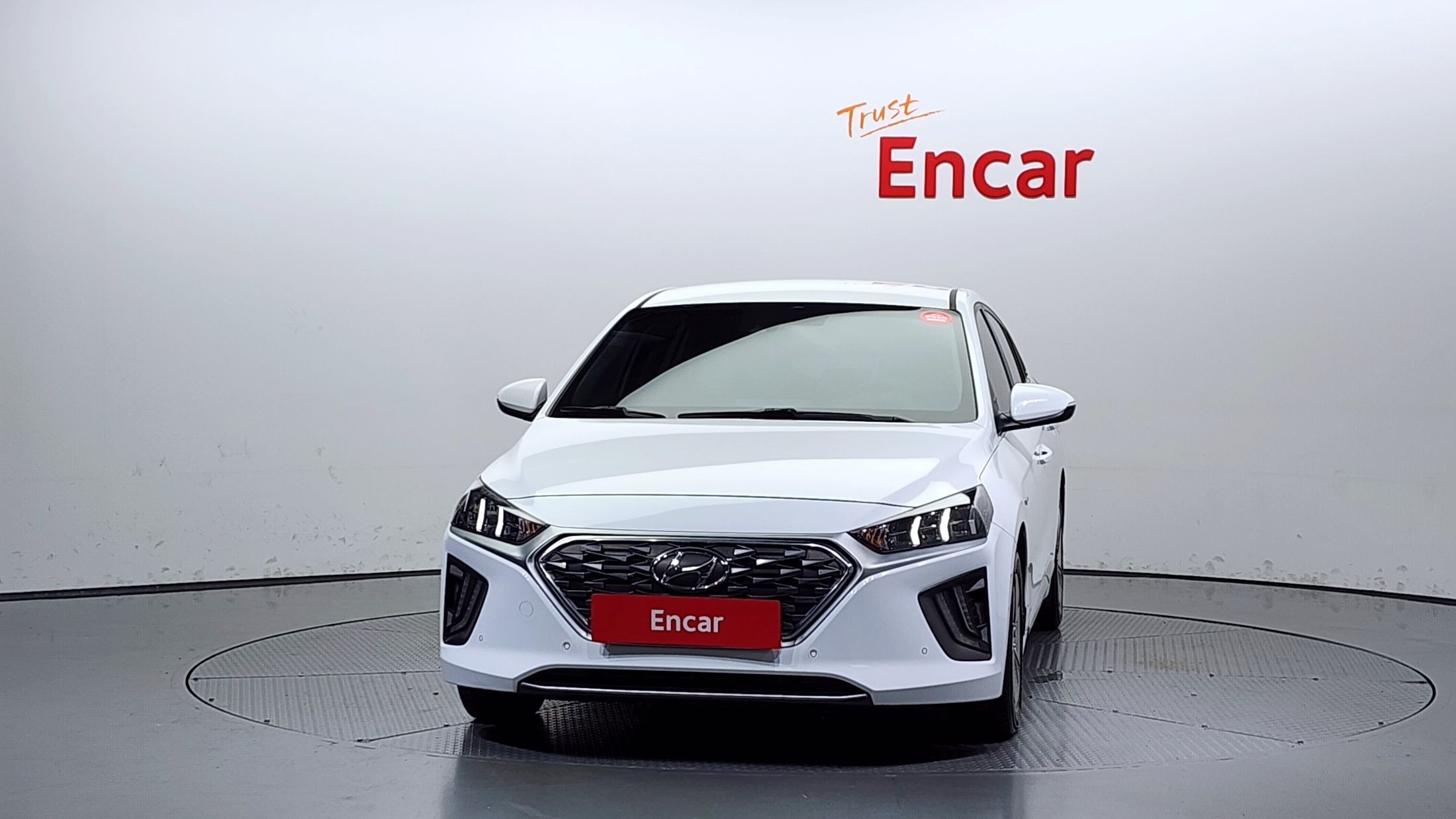 HYUNDAI IONIQ HYBRID 2019
