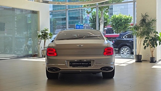 BENTLEY FLYING SPUR 2024