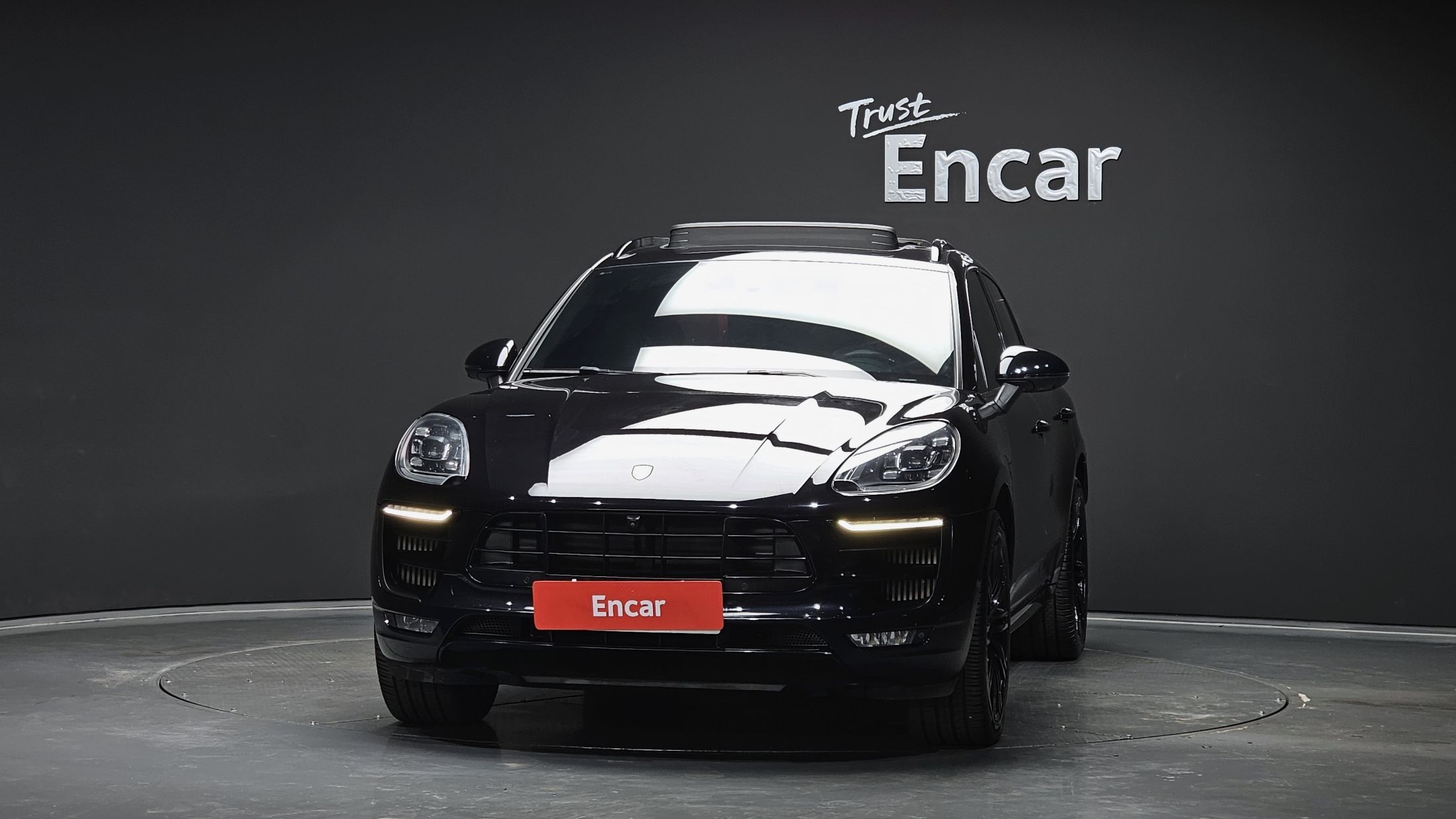 PORSCHE MACAN 2016