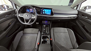 VOLKSWAGEN GOLF 2023