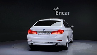 BMW 5-SERIES G30 2018