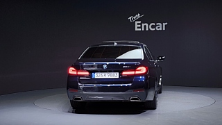 BMW 5-SERIES G30 2020