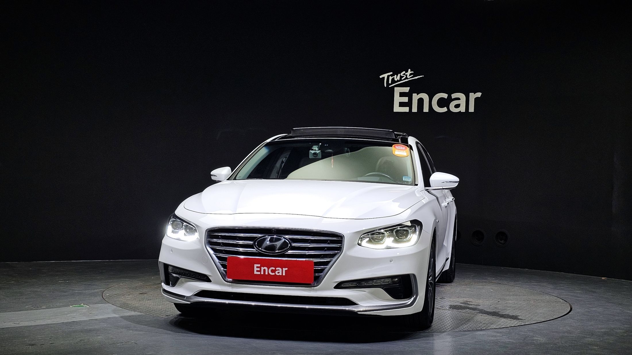 HYUNDAI GRANDEUR IG HYBRID 2017