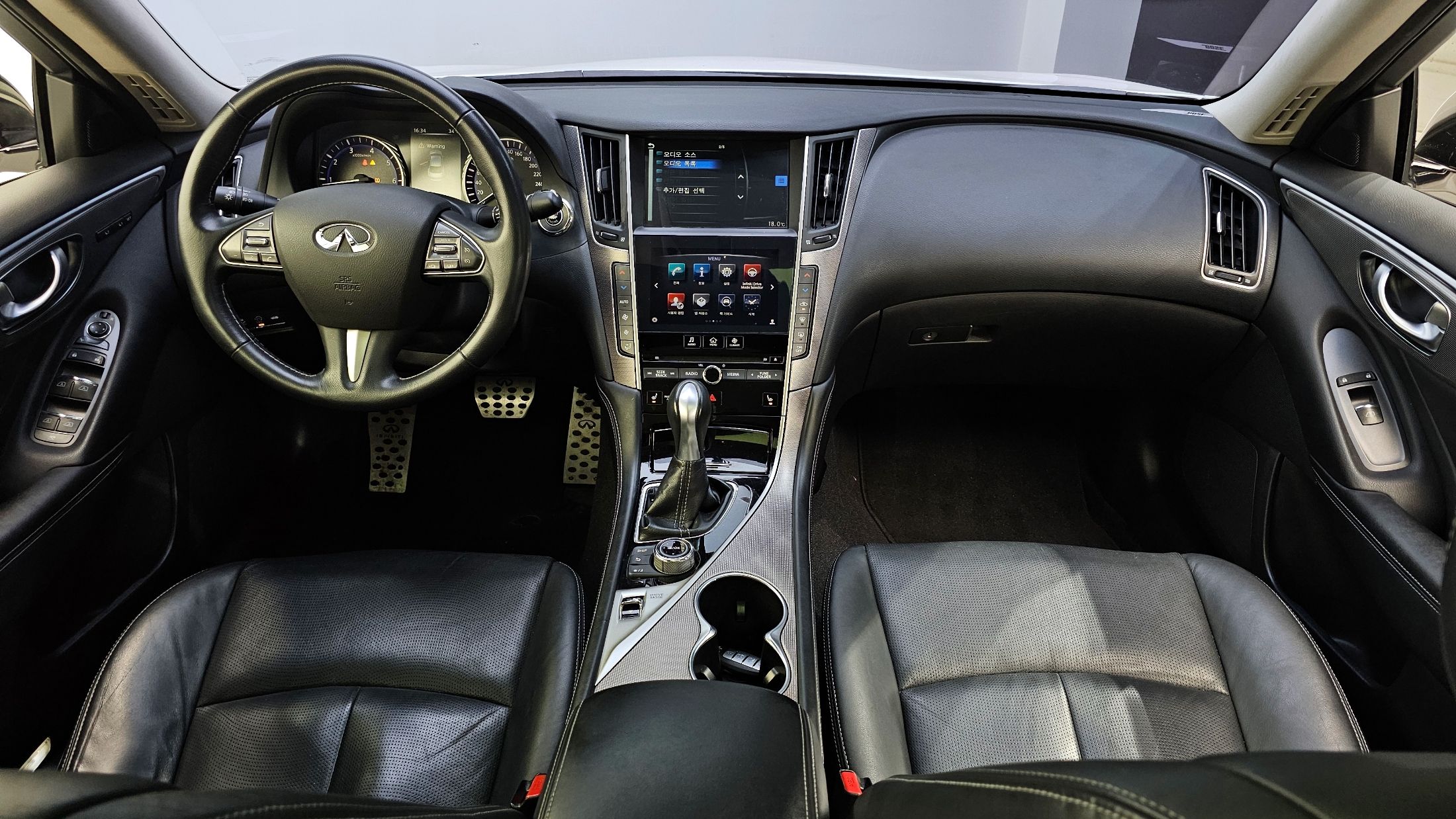 INFINITI Q50 2014