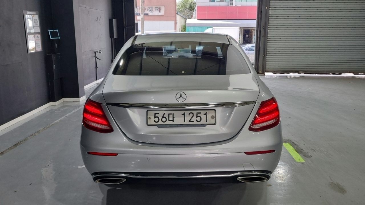 MERCEDES BENZ E-CLASS W213 2018