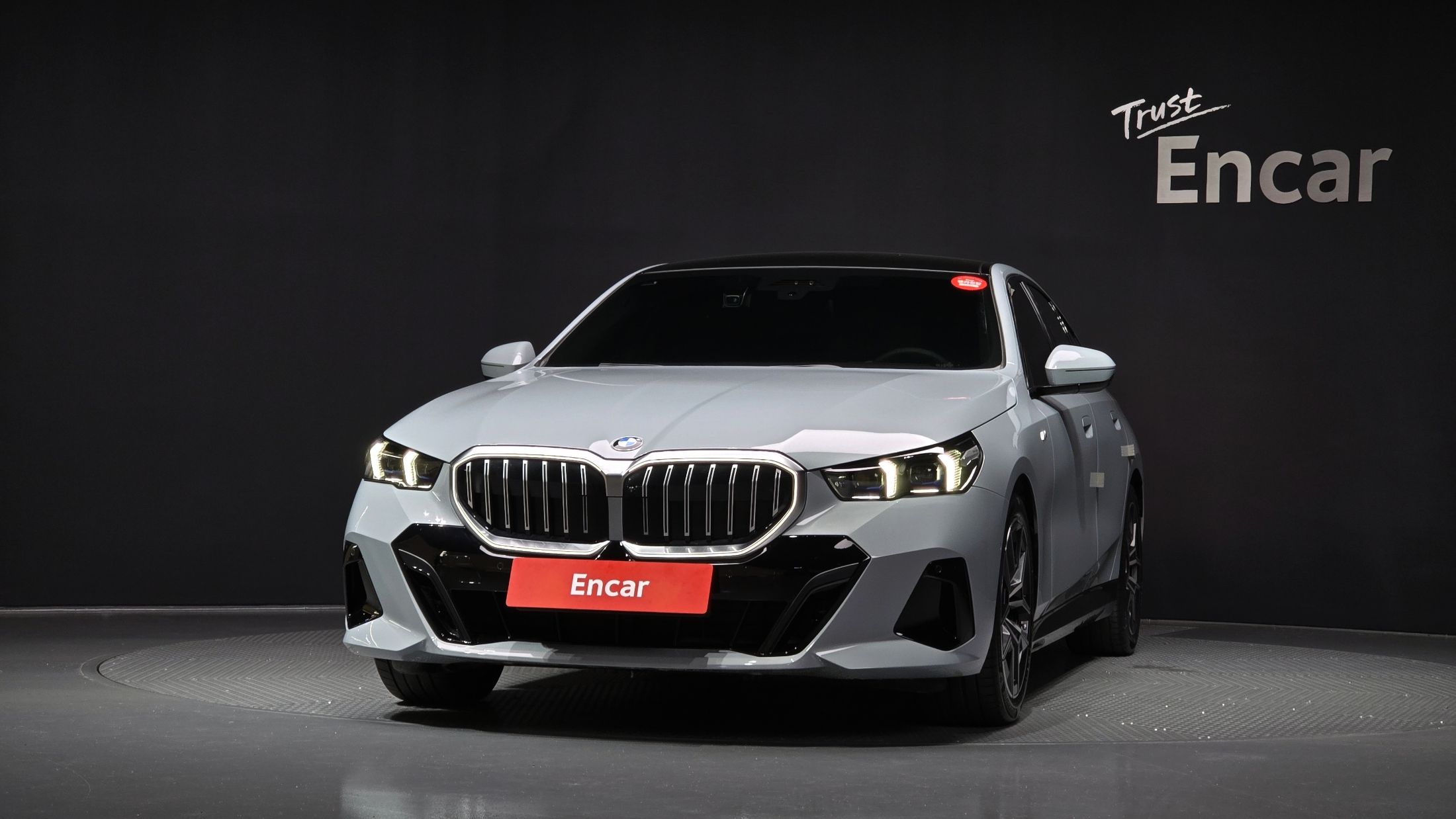 BMW 5-SERIES G60 2024