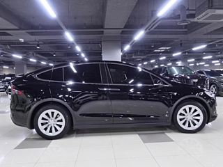 TESLA MODEL X 2020