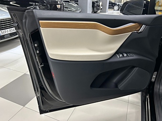 TESLA MODEL X 2020