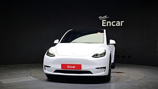 TESLA MODEL Y  2024