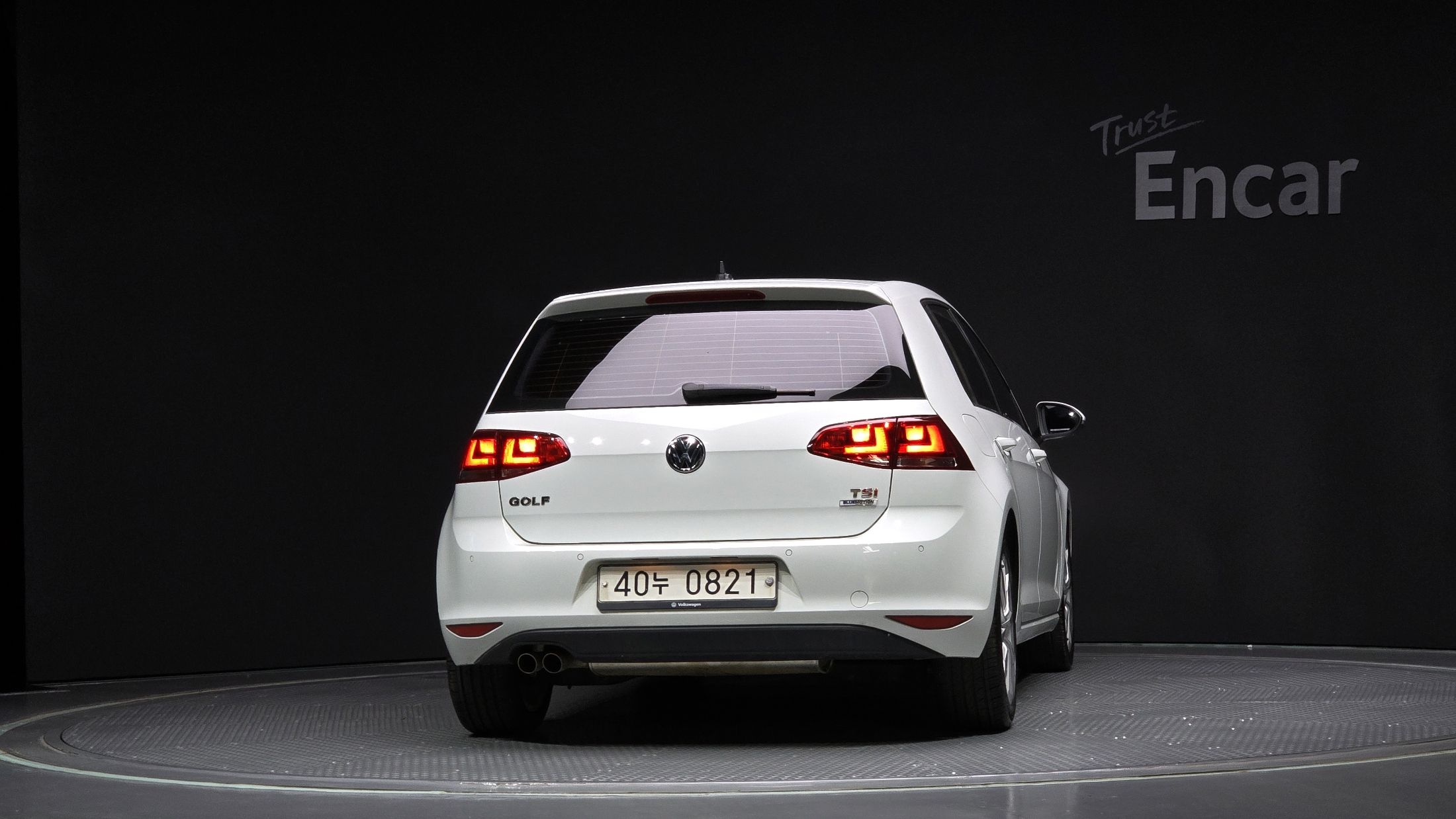 VOLKSWAGEN GOLF 2016