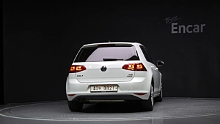 VOLKSWAGEN GOLF 2016