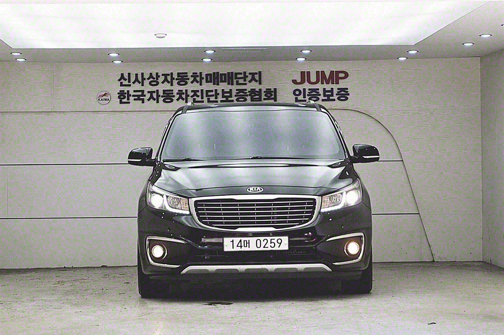 KIA CARNIVAL 2016