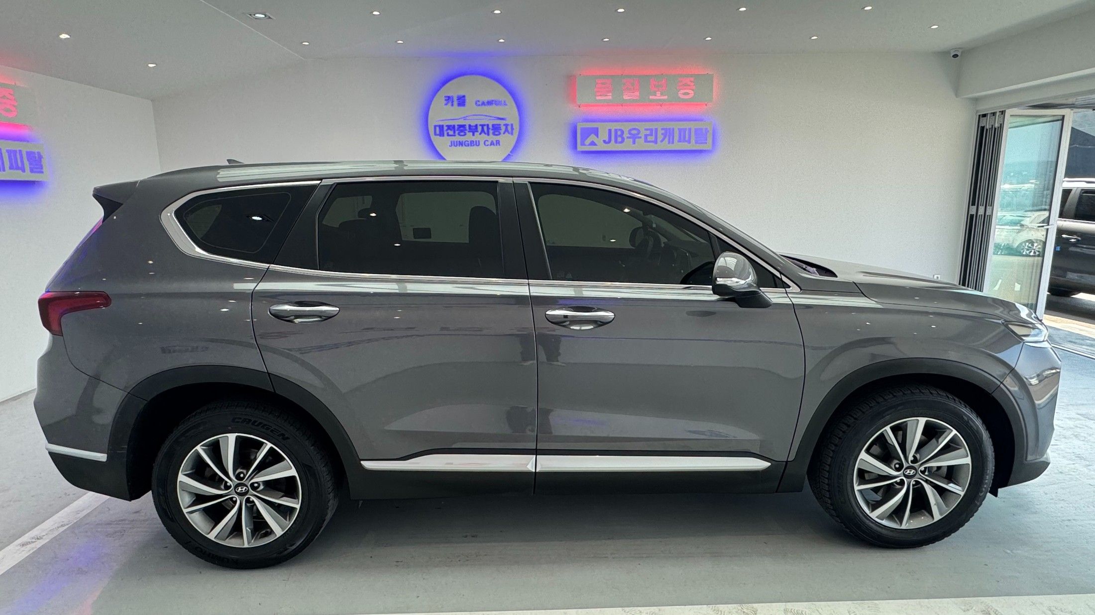 HYUNDAI SANTAFE TM 2019