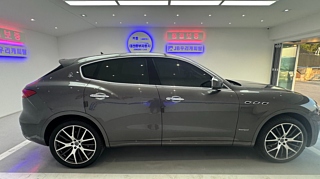MASERATI LEVANTE 2018