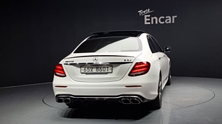 MERCEDES BENZ E-CLASS W213 2017