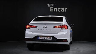HYUNDAI AVANTE AD 2019