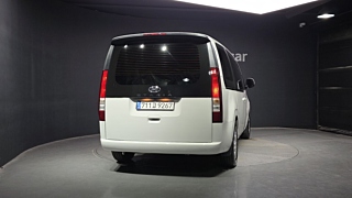 HYUNDAI STARIA 2023