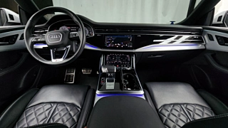 AUDI Q8 4M 2021
