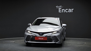 TOYOTA CAMRY XV70 2018