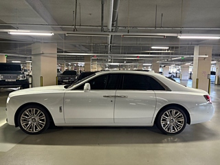 ROLLS ROYCE GHOST 2021
