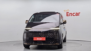 HYUNDAI STARIA 2025