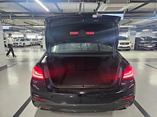 BMW 5-SERIES G30  2018