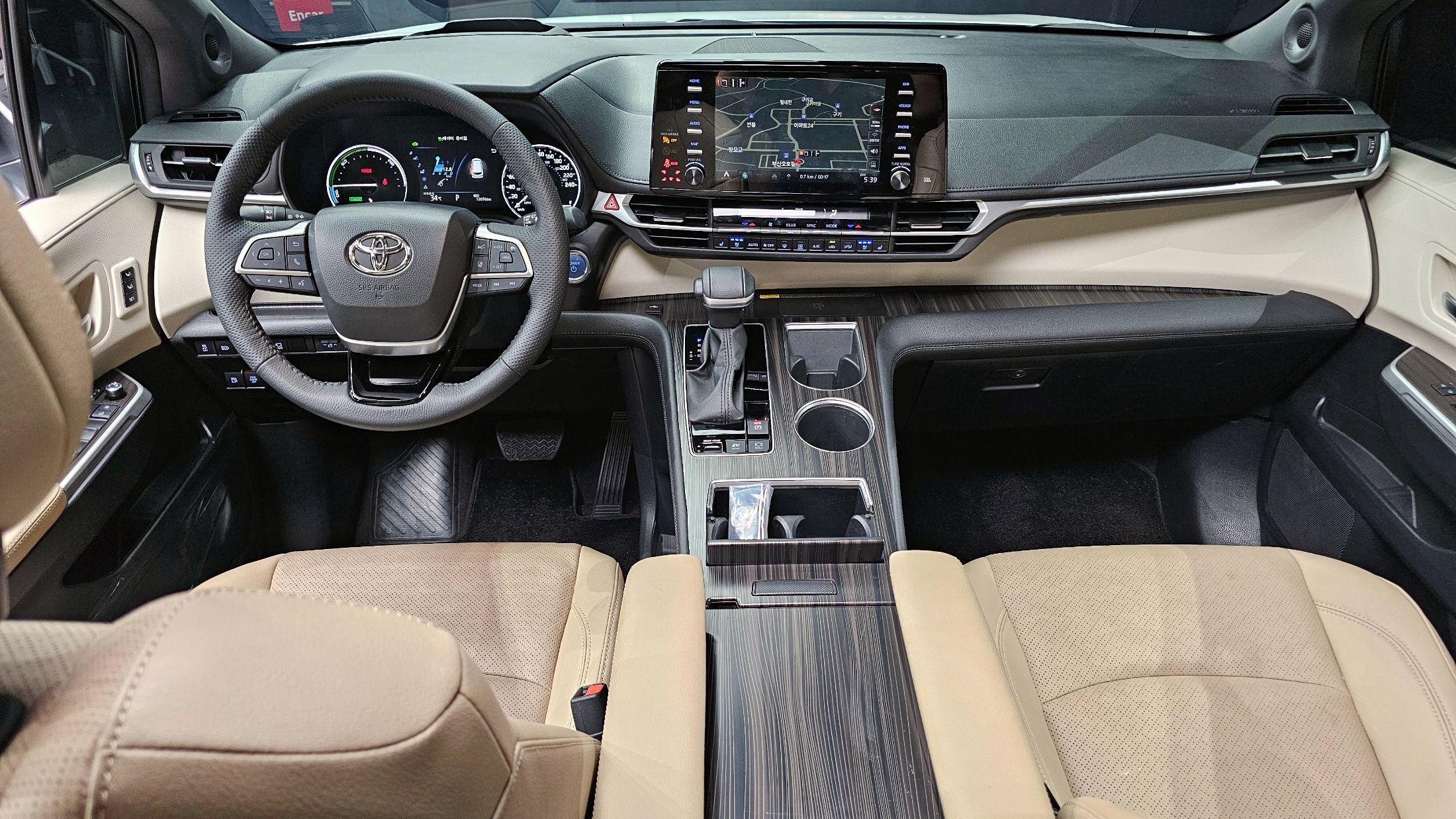 TOYOTA SIENNA 2023