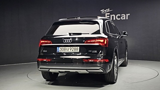 AUDI Q5 FY 2022