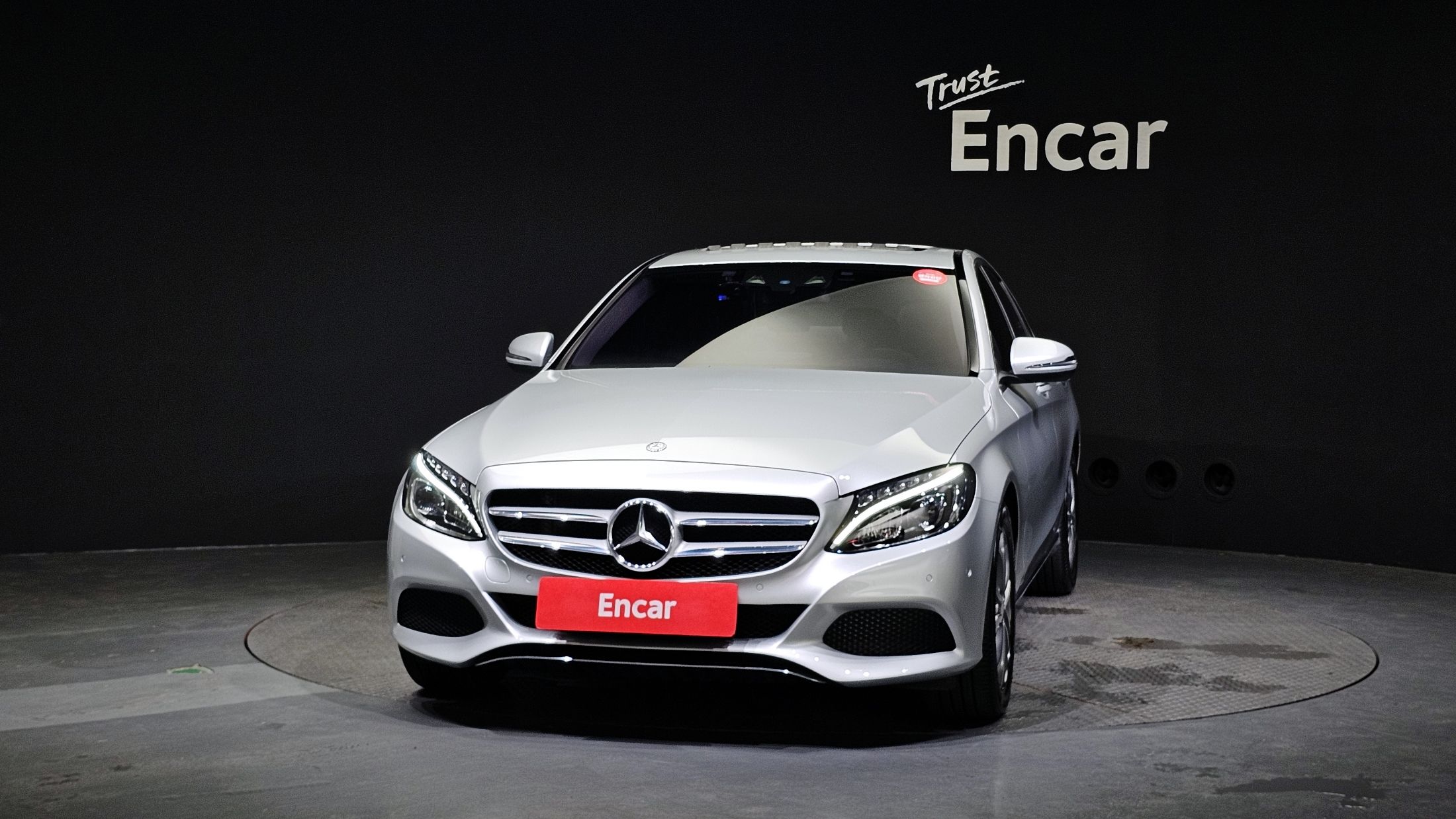 MERCEDES BENZ C-CLASS W205 2016