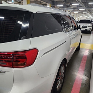 KIA CARNIVAL 2018