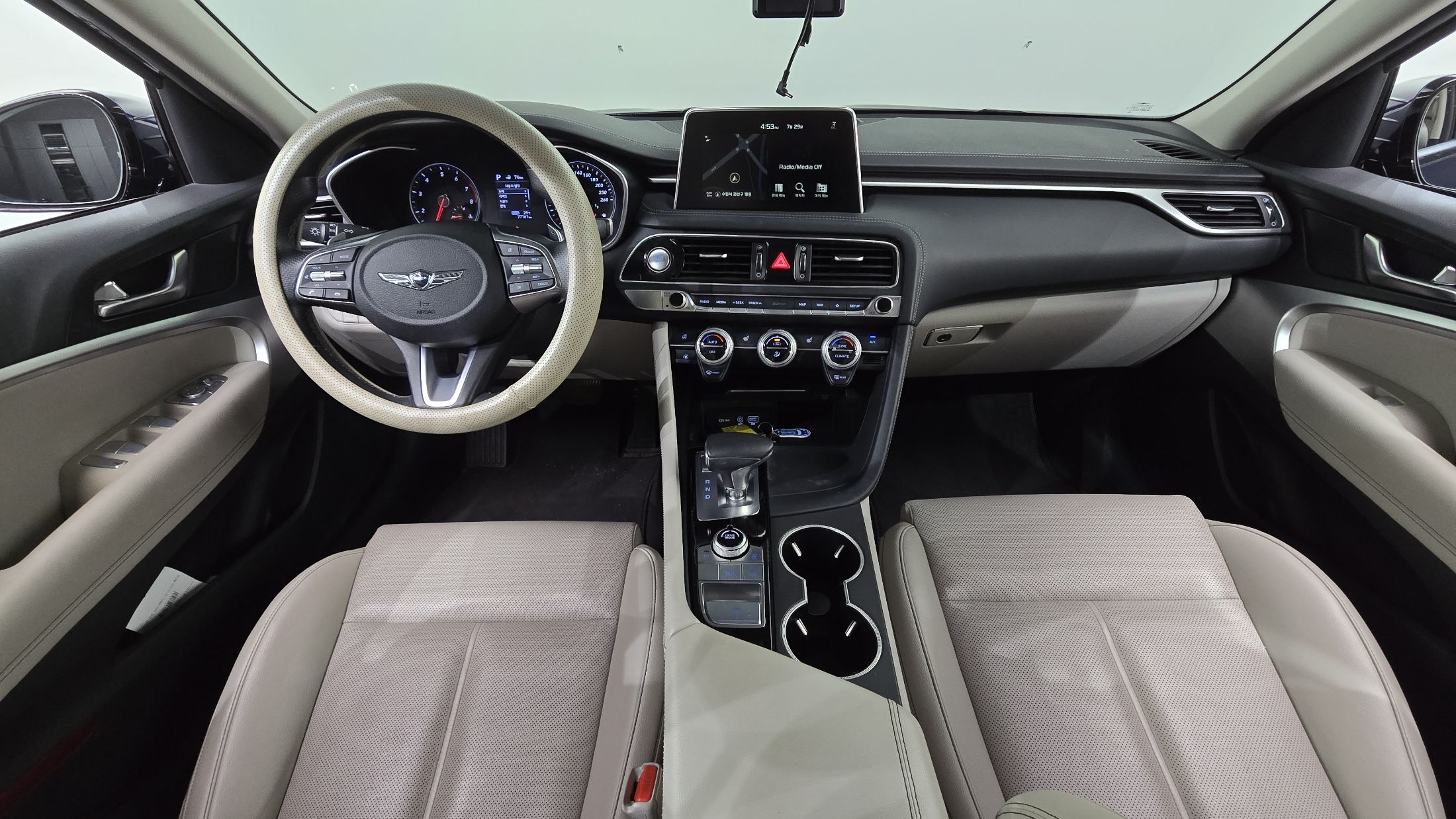 GENESIS G70 2018