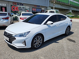 HYUNDAI AVANTE AD 2019