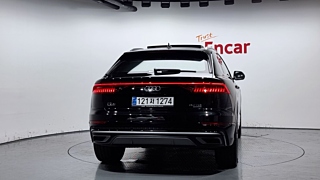 AUDI Q8 4M 2021
