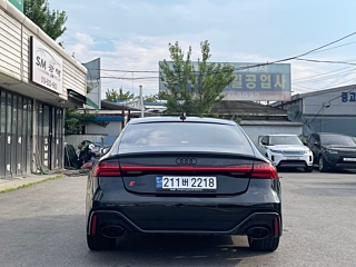 AUDI A7 4K 2021