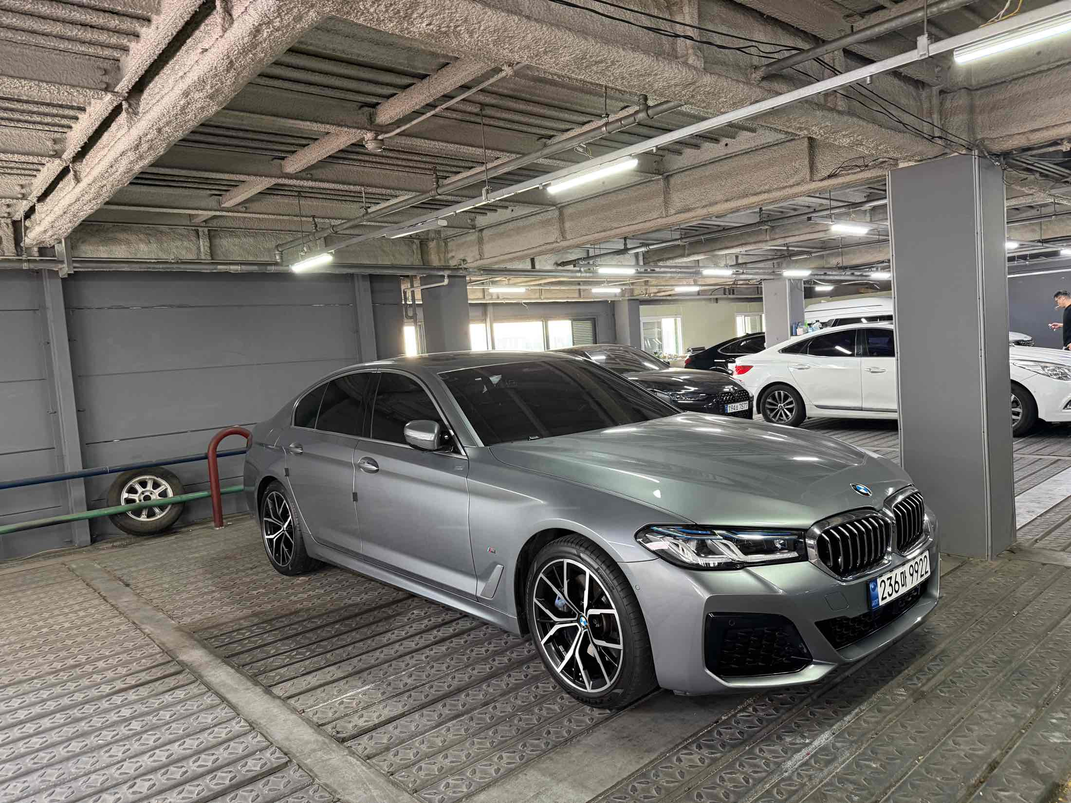 BMW 5-SERIES G30 2023