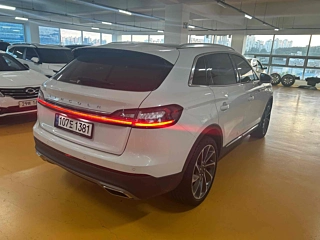 LINCOLN NAUTILUS  1 GENERATION 2.7 202A AWD 2022