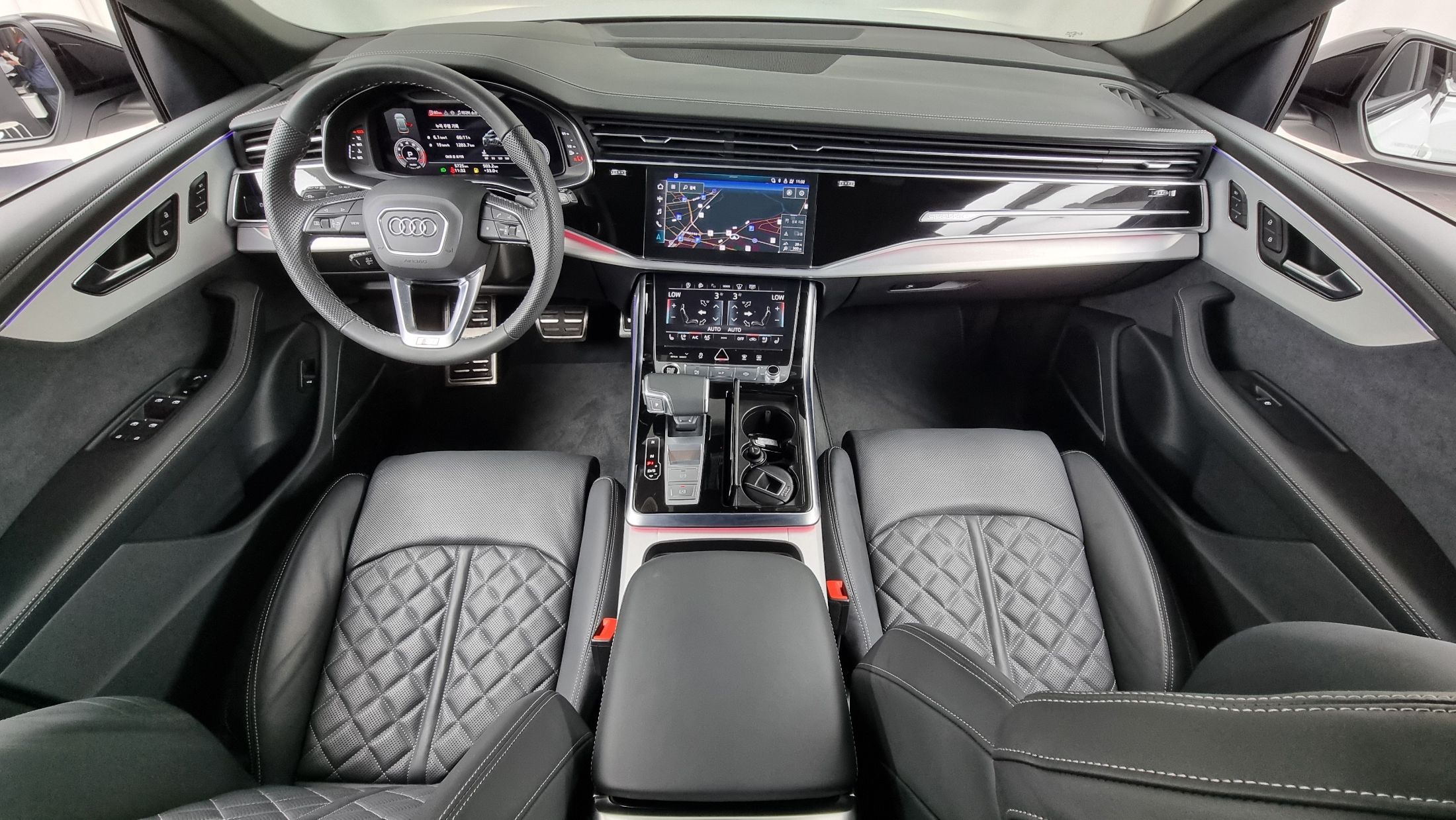 AUDI Q8 4M 2023