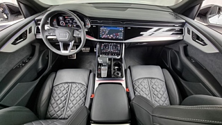 AUDI Q8 4M 2023