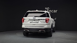 FORD EXPLORER 2018