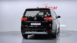 KIA CARNIVAL 2018