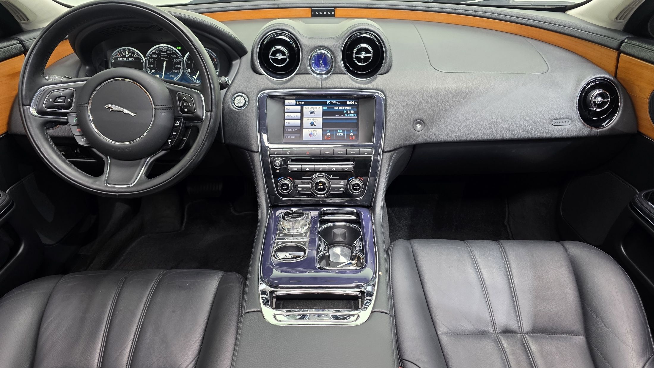 JAGUAR XJ 2013