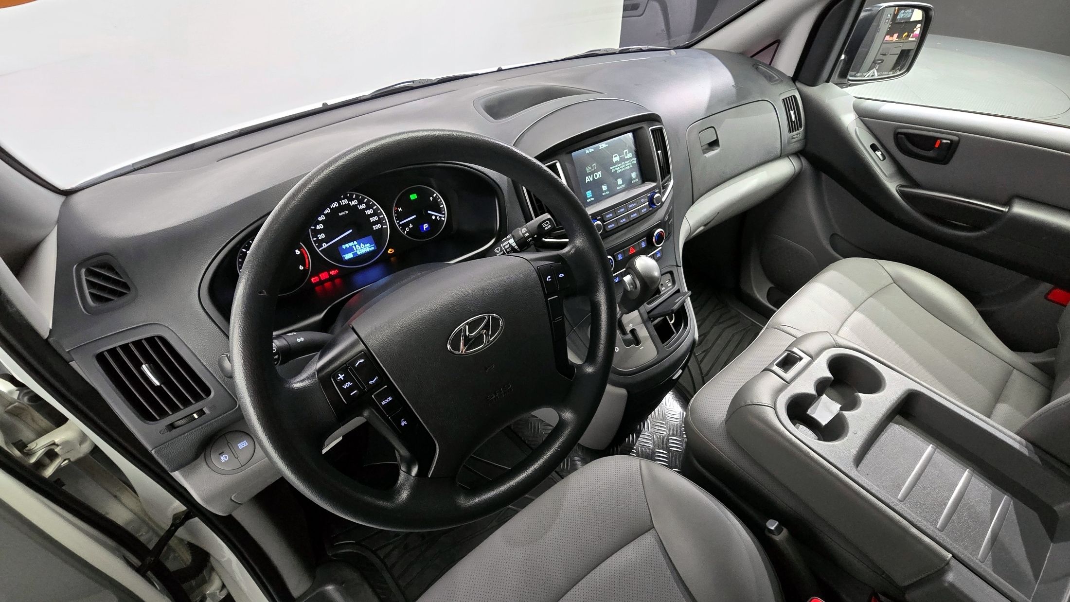 HYUNDAI STAREX GRAND 2021