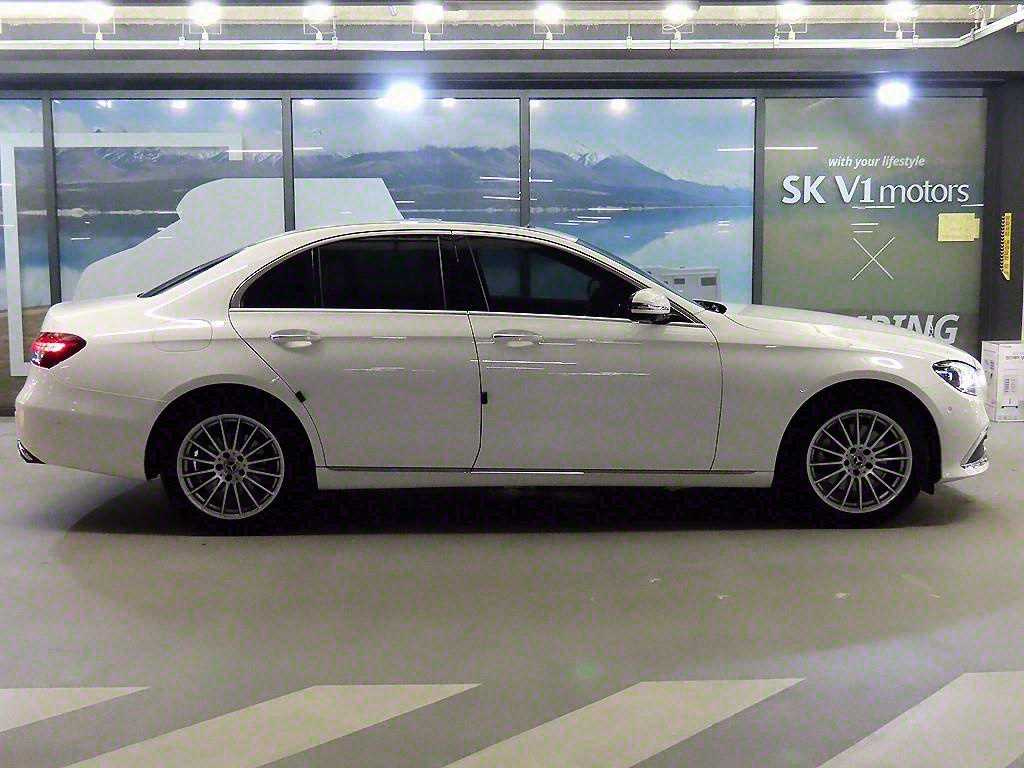 MERCEDES BENZ E-CLASS W213 2022