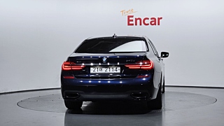 BMW 7-SERIES G11 2017