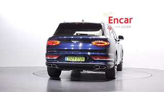 BENTLEY BENTAYGA 2022