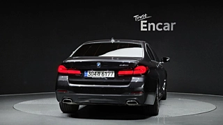 BMW 5-SERIES G30 2022