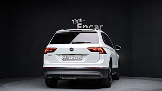 VOLKSWAGEN TIGUAN 2020
